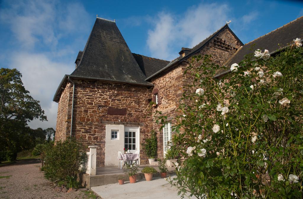 Manoir La Haie Chapeau Saint-Thurial Zimmer foto
